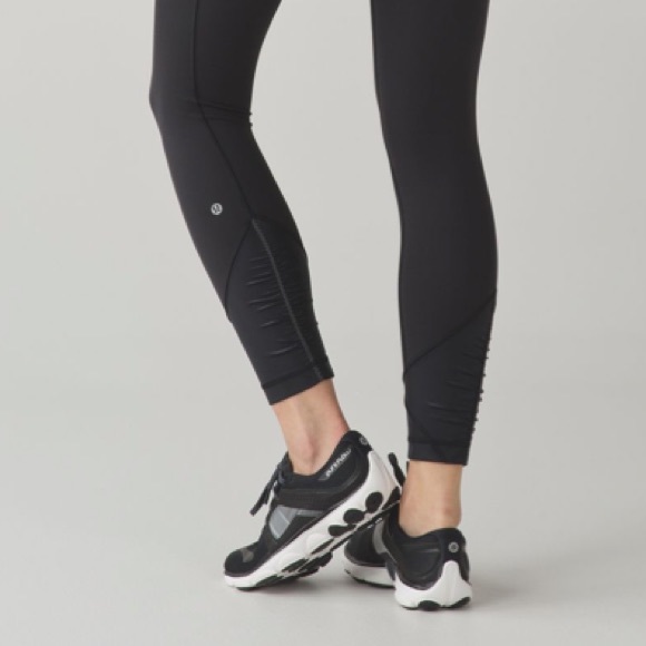 Lululemon Pace Queen Tight - Picture 2 of 8